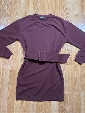 Top Shop Women's Belted Sweatshirt Dress in Burgundy